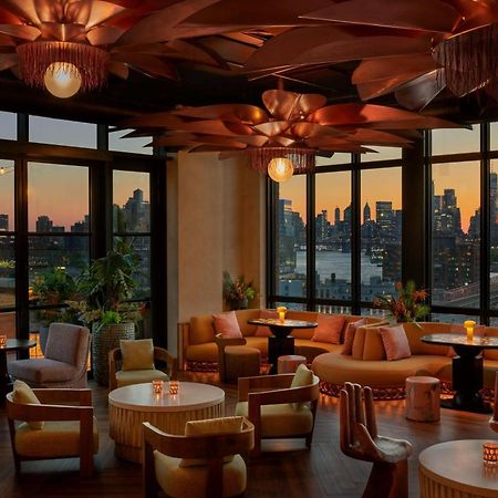 Moxy Brooklyn Williamsburg Hotel New York Exterior photo