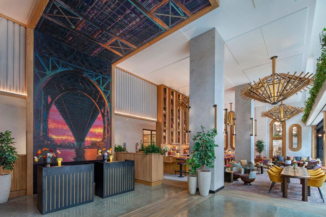 Moxy Brooklyn Williamsburg Hotel New York Exterior photo