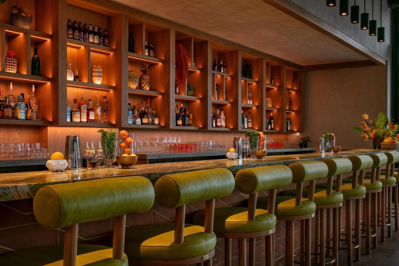 Moxy Brooklyn Williamsburg Hotel New York Exterior photo
