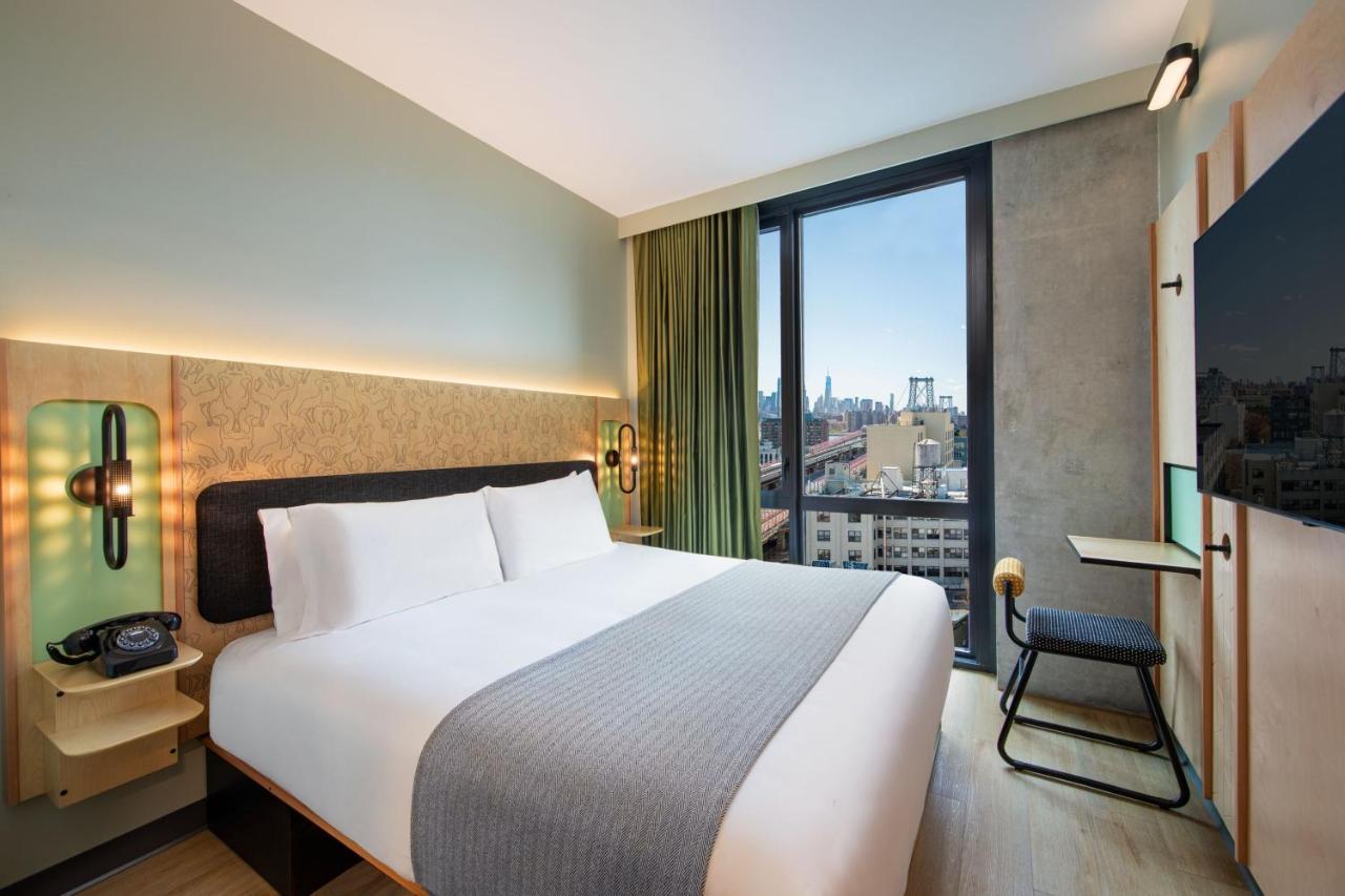 Moxy Brooklyn Williamsburg Hotel New York Exterior photo