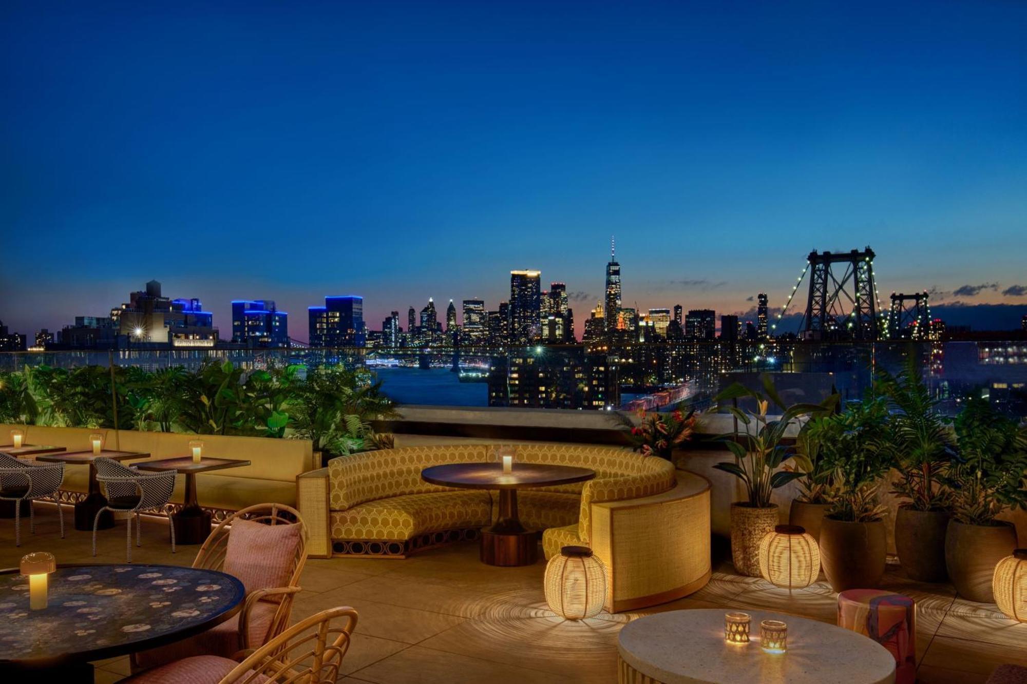 Moxy Brooklyn Williamsburg Hotel New York Exterior photo