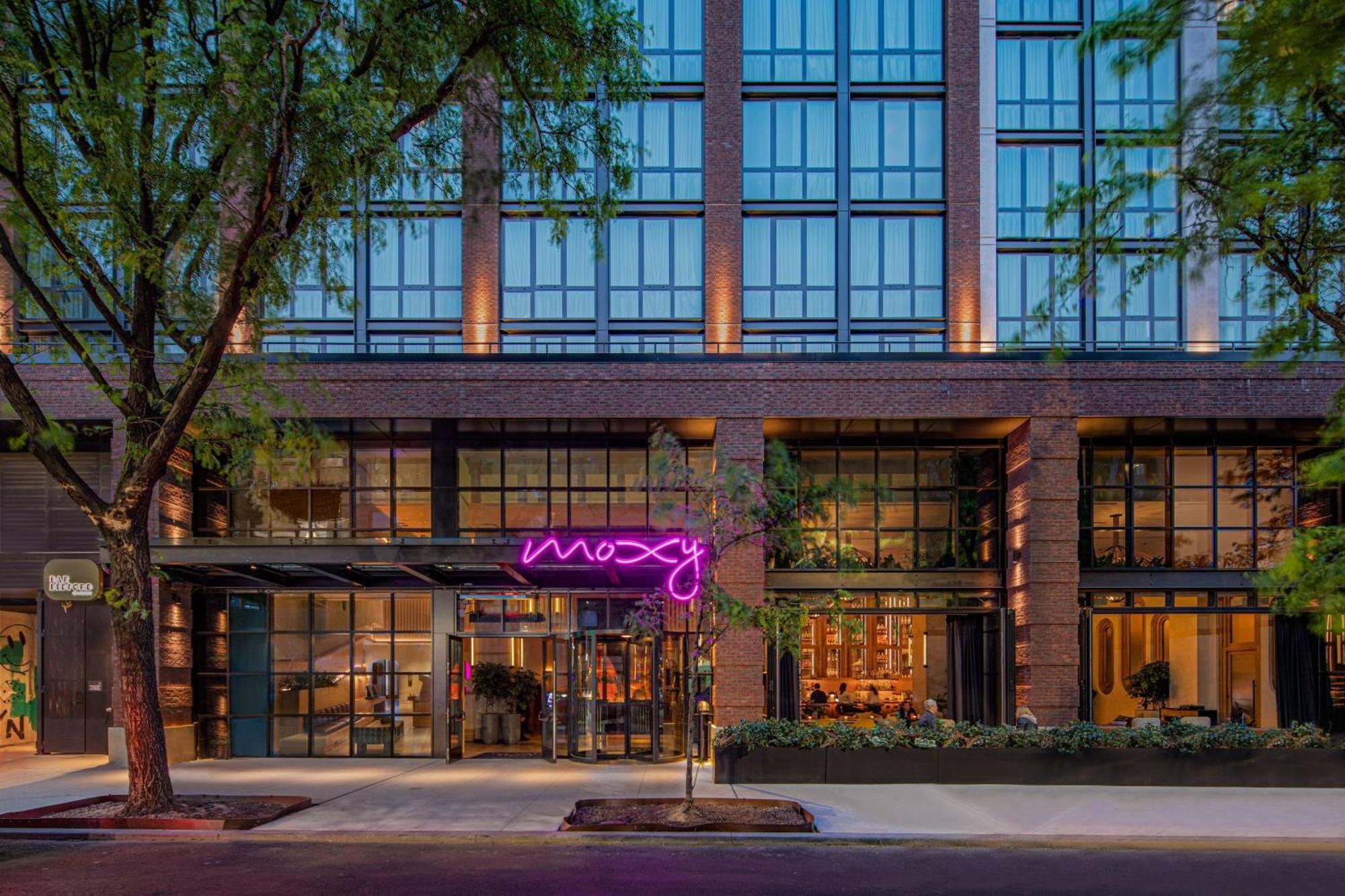 Moxy Brooklyn Williamsburg Hotel New York Exterior photo